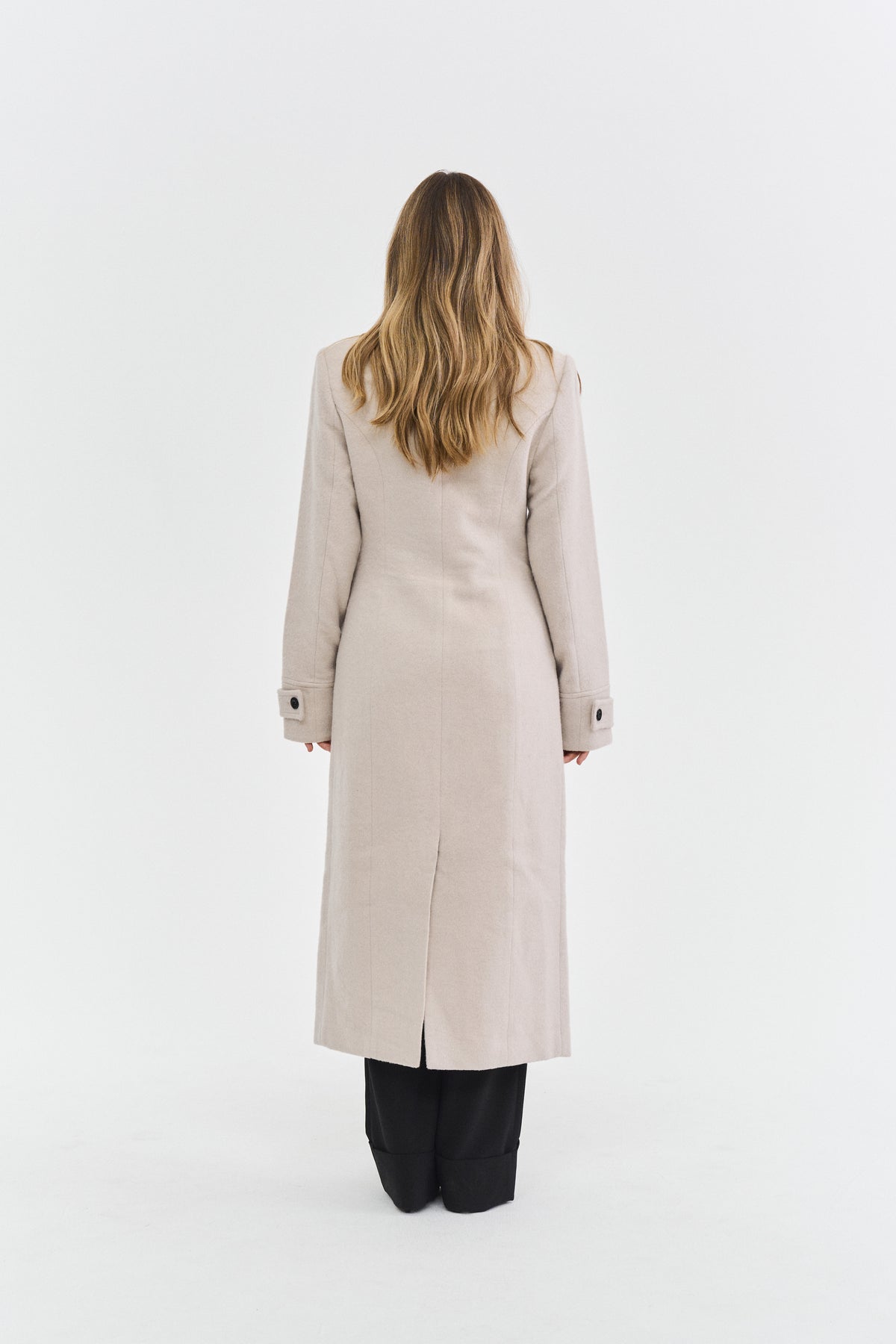 THE WARDROBE COAT CLAY