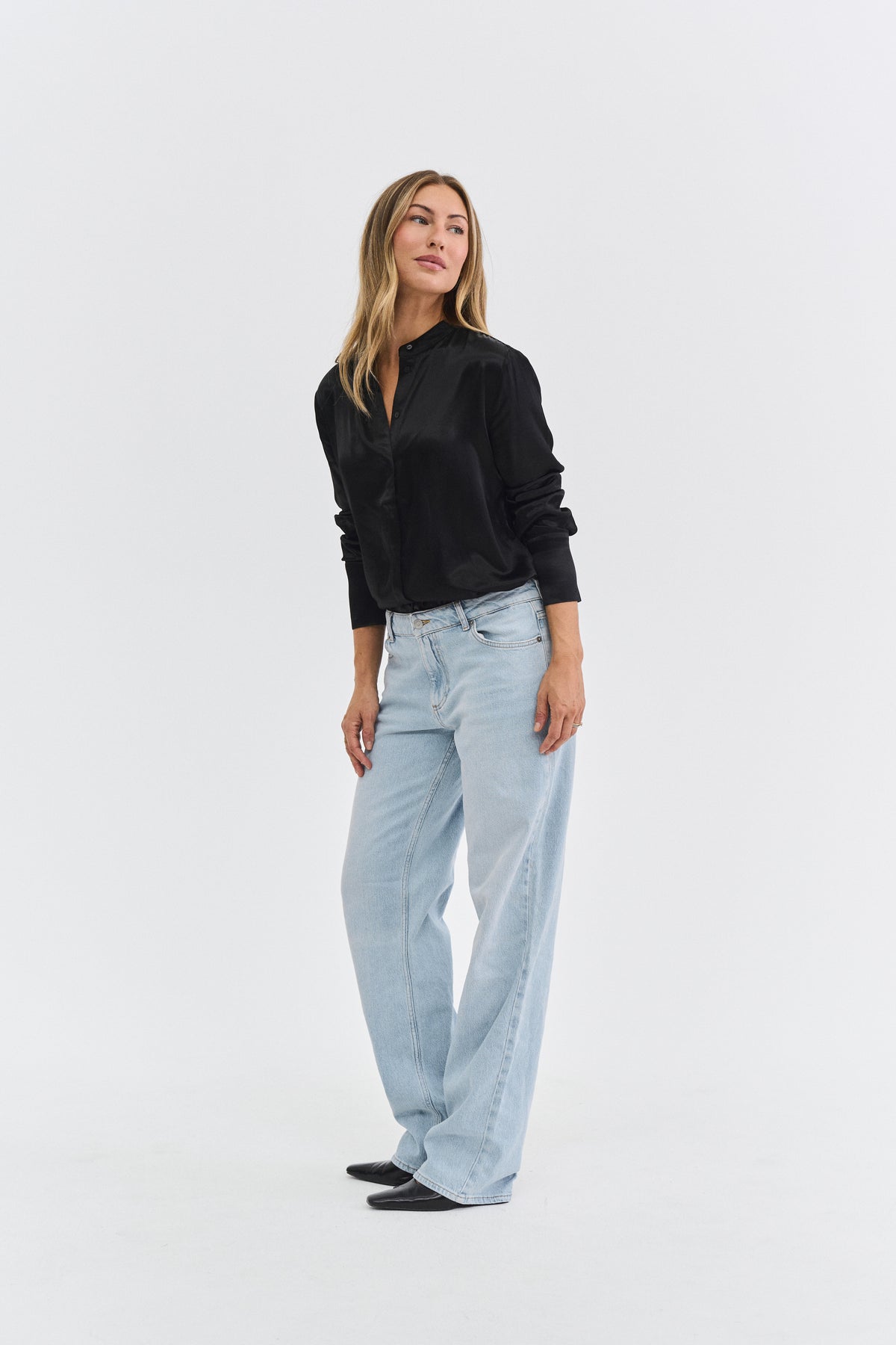 THE CORE SATIN TOP