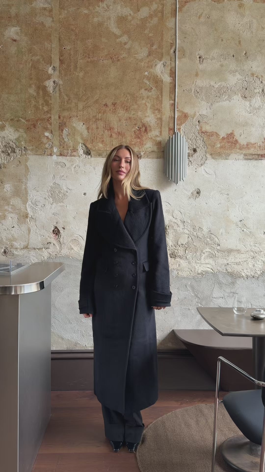 THE WARDROBE COAT BLACK